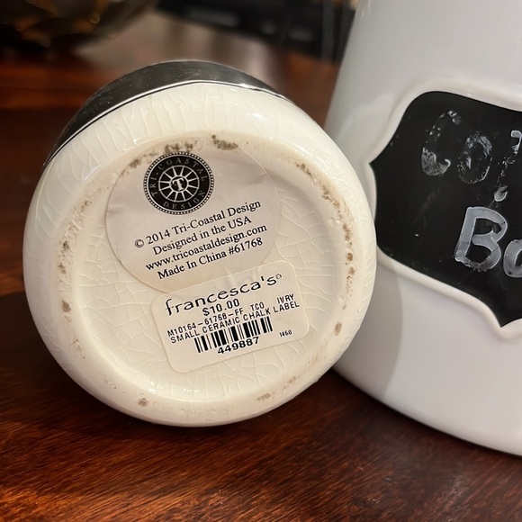 Two ceramic containers with covers and chalkboard labels - Picture 9 of 10